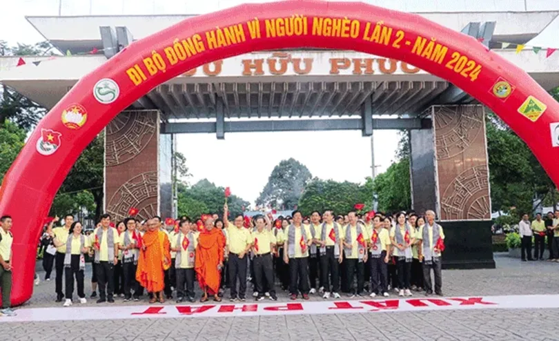 Hơn 26 tỉ đồng ủng hộ Quỹ  “Vì người nghèo” thành phố