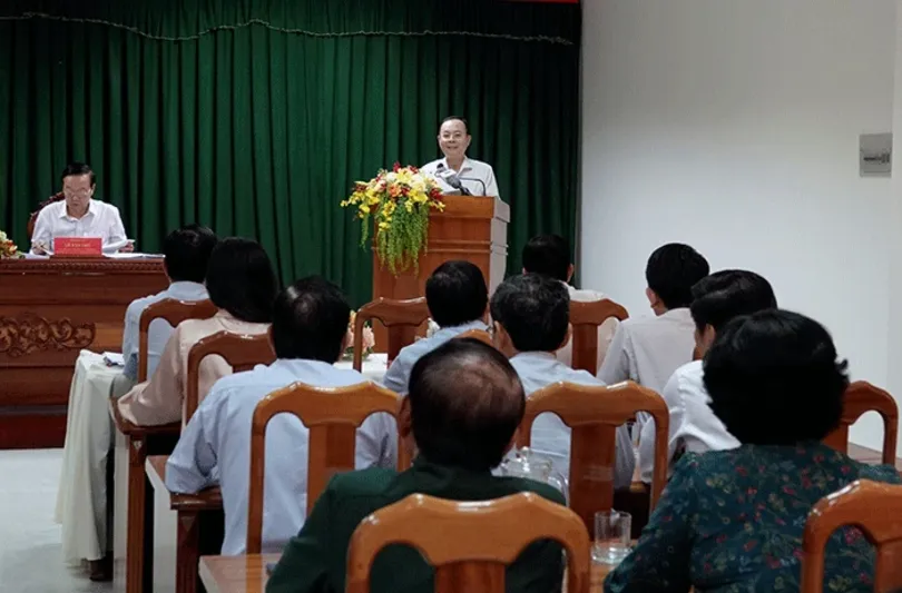 Sau khi sắp xếp tinh gọn bộ máy, phải hoạt động hiệu lực, hiệu quả và
chất lượng công việc ngày càng tốt hơn