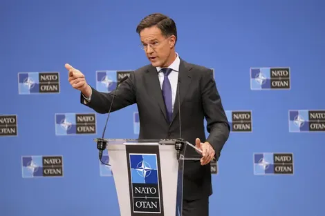 NATO trước áp lực tăng chi tiêu quốc phòng