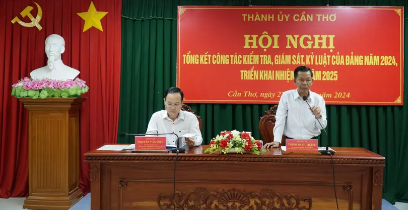 Cấp ủy và ủy ban kiểm tra
các cấp tập trung kiểm tra, giám sát việc tổ chức đại hội đảng bộ các cấp