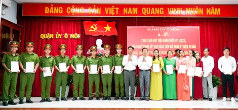 Xây dựng “hạt nhân” chính trị của Đảng ở cơ sở trong sạch, vững mạnh toàn diệnBài cuối: Nhiều giải pháp tiếp tục nâng chất tổ chức cơ sở đảng