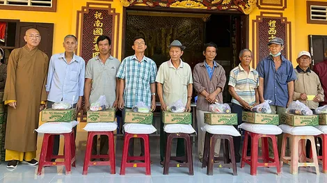 Hơn 10,2 tỉ đồng thực hiện từ thiện xã hội