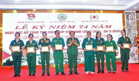 Tổ chức lễ kỷ niệm 74 năm ngày Bác Hồ tặng thơ cho thanh niên xung phong Việt Nam