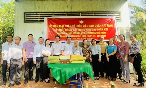 Khởi công xây nhà Đại đoàn kết