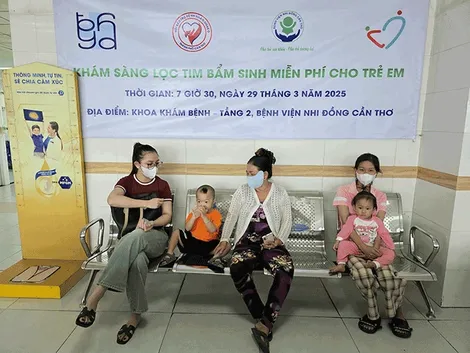 Khám sàng lọc miễn phí bệnh tim cho trẻ em