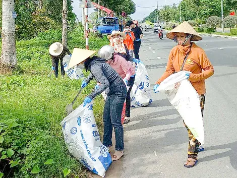 Chi bộ khu vực 7 làm theo gương Bác