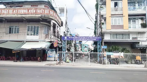 Một số hộ dân quận Thốt Nốt kiến nghị tháo rào chắn tại điểm giao đường Lê Lợi với quốc lộ 91