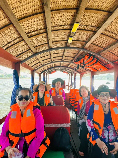 Ổn định trật tự, an toàn giao thông tại khu vực chợ nổi Cái Răng