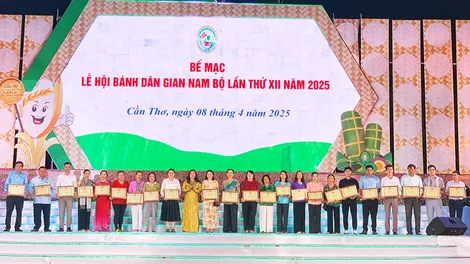 Khoảng 500.000 lượt khách đến Cần Thơ trong dịp Giỗ Tổ Hùng Vương và Lễ hội Bánh dân gian Nam Bộ