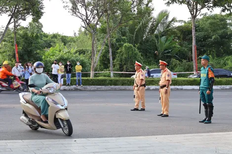 Bảo đảm giao thông thông suốt trong những ngày Giỗ Tổ Hùng Vương và Lễ hội Bánh dân gian Nam Bộ