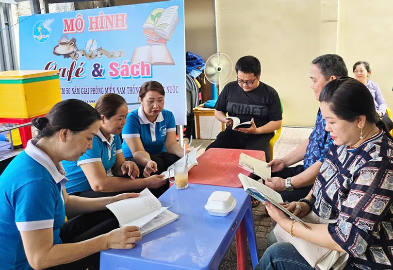 “Cà phê và sách” mang mọi người đến gần nhau hơn