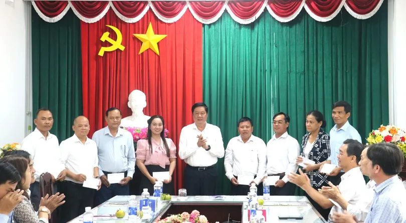 Lãnh đạo TP Cần Thơ thăm và chúc Tết cán bộ, viên chức Báo Cần Thơ tiếng Khmer