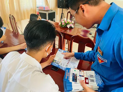 Đẩy mạnh thi đua chuyển đổi số