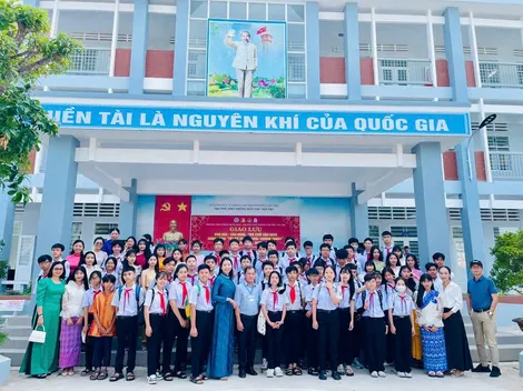 Sôi nổi hoạt động giao lưu, học tập trải nghiệm cho học sinh nhân dịp Tết cổ truyền của đồng bào Khmer