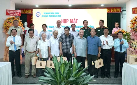 Họp mặt kỷ niệm 50 năm Ngày Giải phóng miền Nam, thống nhất đất nước