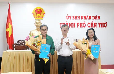 Triển khai các quyết định về công tác cán bộ