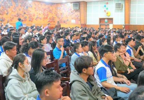 Giáo dục truyền thống cho đoàn viên, thanh niên