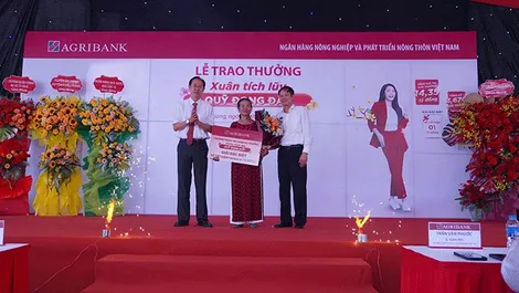 Agribank trao Giải Đặc biệt trị giá 1 tỉ đồng chương trình Tiết kiệm dự thưởng "Xuân tích lũy - Quỹ đong đầy"