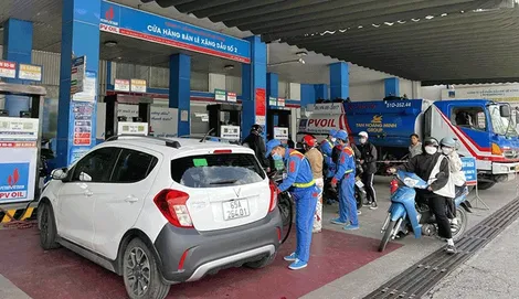 Ðảm bảo nguồn cung ứng xăng dầu trong dịp lễ 30-4 và 1-5