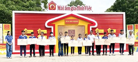 Niềm vui trao gởi người có hoàn cảnh khó khăn, yếu thế