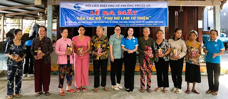 Ra mắt Câu lạc bộ Phụ nữ làm từ thiện