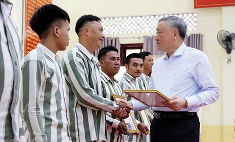 Tạo điều kiện để người được đặc xá nhanh chóng hòa nhập cộng đồng