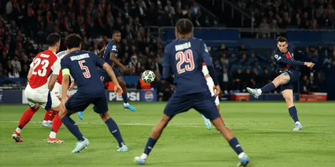 Paris Saint-Germain trong “thời khắc đặc biệt”