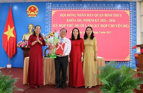 Hội đồng nhân dân quận Bình Thủy họp chuyên đề thực hiện một số vấn đề thuộc thẩm quyền
