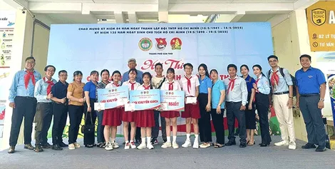“Vì đàn em thân yêu”