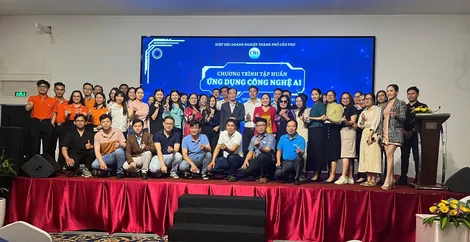 Hơn 100 doanh nghiệp được đào tạo ứng dụng AI trong kinh doanh