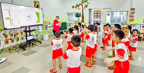 TP Cần Thơ triển khai công tác phổ cập giáo dục, giáo dục bắt buộc, xóa mù chữ cho người lớn và đẩy mạnh phân luồng học sinh trong giáo dục phổ thông đến năm 2030