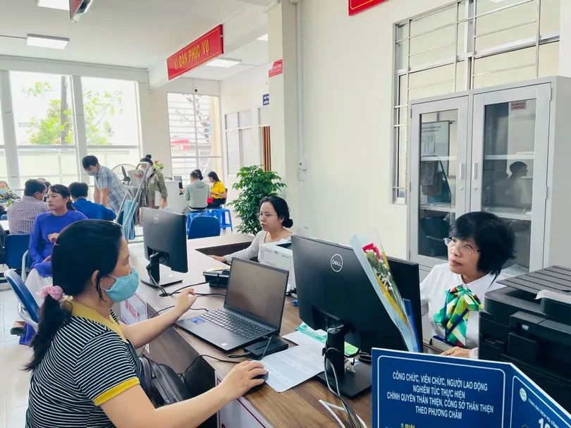 Thông báo danh sách nhân sự tiếp nhận hồ sơ và trả kết quả tại Trung tâm Phục vụ hành chính công TP Cần Thơ
