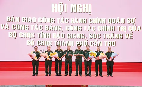 Lực lượng vũ trang TP Cần Thơ giữ gìn, phát huy truyền thống anh hùng