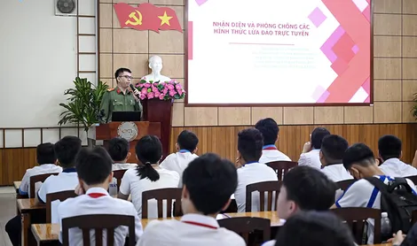Hướng dẫn học sinh kỹ năng phòng, chống các hình thức lừa đảo trực tuyến