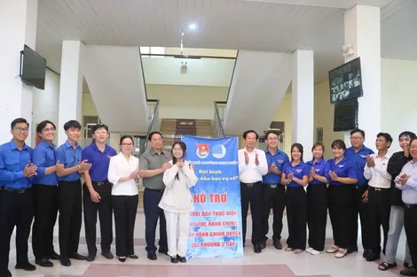 Hướng đến sự hài lòng của người dân