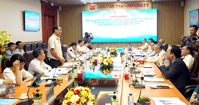 Lãnh đạo thành phố thăm và làm việc với Trường Đại học Nam Cần Thơ
