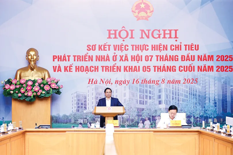 Thủ tướng Phạm Minh Chính chủ trì Hội nghị trực tuyến toàn quốc về phát triển nhà ở xã hội