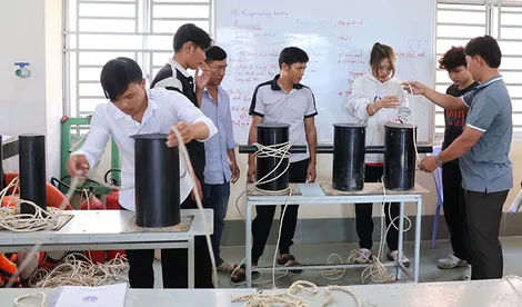 Quan tâm chất lượng đào tạo thuyền trưởng, máy trưởng và nhân viên phục vụ trên phương tiện thủy