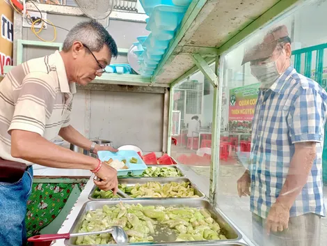 Quán 7 năm bán cơm chay chỉ 1.000 đồng/phần