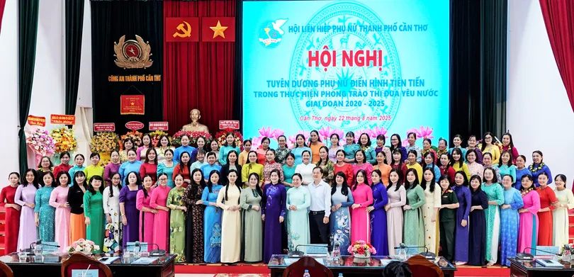 Biểu dương phụ nữ điển hình tiên tiến trong phong trào thi đua yêu nước giai đoạn 2020-2025
