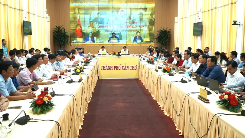 Thủ tướng Phạm Minh Chính chủ trì Hội nghị tổng kết năm học 2024-2025, triển khai nhiệm vụ năm học 2025-2026