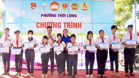 Hỗ trợ nhân dân xây dựng cuộc sống ấm no