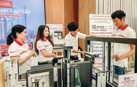 “Điểm nhấn” cho không gian sống từ các dòng cửa hiện đại