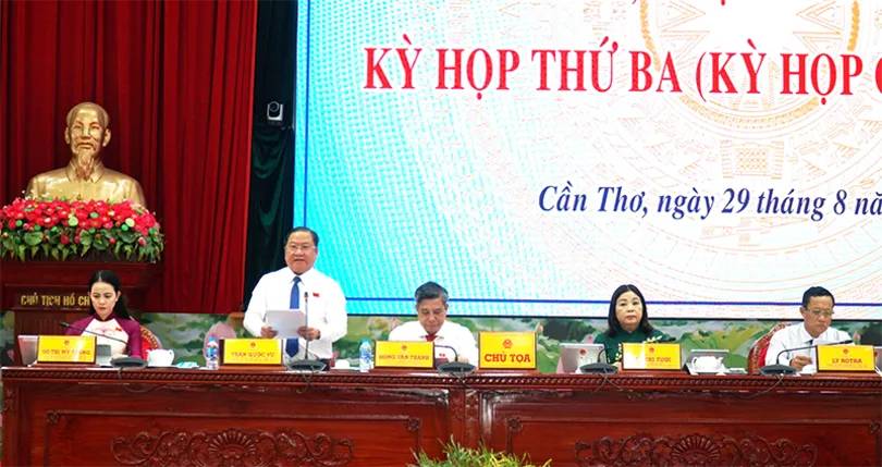 HĐND thành phố thông qua nghị quyết hỗ trợ cán bộ, công chức, viên chức, người lao động tỉnh Sóc Trăng (cũ) và tỉnh Hậu Giang (cũ) đến làm việc tại TP Cần Thơ