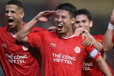 Thể Công Viettel thắng Becamex TP Hồ Chí Minh 2-0
