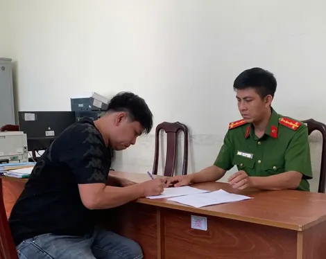 Công an xã Nhơn Ái phối hợp bắt đối tượng bị truy nã