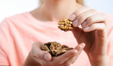 Ngủ ngon hơn nhờ quả óc chó