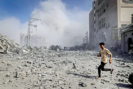 Israel dọa trút “cơn bão khủng khiếp” xuống Thành phố Gaza