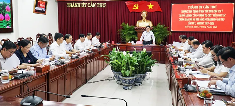 Bổ sung hoàn chỉnh dự thảo Báo cáo chính trị Đại hội đại biểu Đảng bộ TP Cần Thơ lần thứ I, nhiệm kỳ 2025-2030