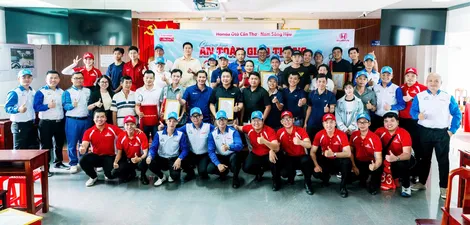 Gần 50 khách hàng của Honda Ôtô Cần Thơ - Nam Sông Hậu tham gia sự kiện "An toàn giao thông" năm 2025